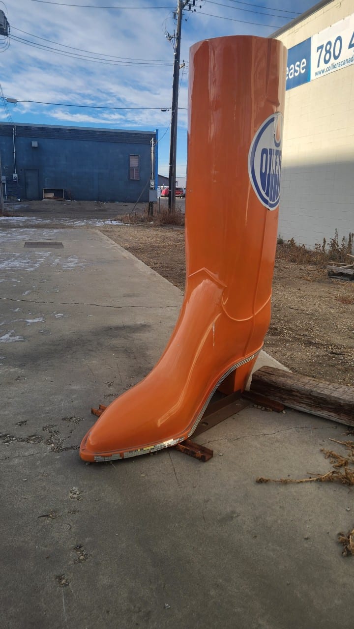 Cute Ladies Edmonton Oilers Boot - Nice local team spirit for the Edmonton Oilers Hockey team with these fun cowboy boots found near the One Stop Biker Shop