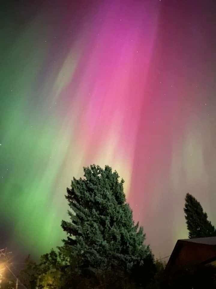 Th Nicola Valley Northern Lights - The pinks, greens, reds and purple colours came alive in the skies over the City of Merritt BC Canada.