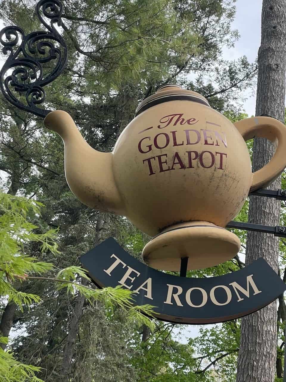 Golden Teapot Sign - The Glenhyrst Gardens covers quite a large area of gardens. The physical Golden Teapot helps direct visitors to the tea room.
