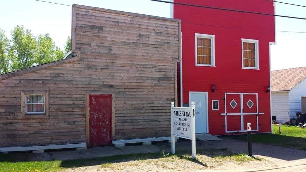 Mortlach Museum - Mortlach Saskachewan - A great little museum in the Village of Mortlach, Saskatchewan. Many Artifacts and Antiques from the area can be seen at the museum.
Open - May to September by Appointment - Contact Pam at 306-355-2319
