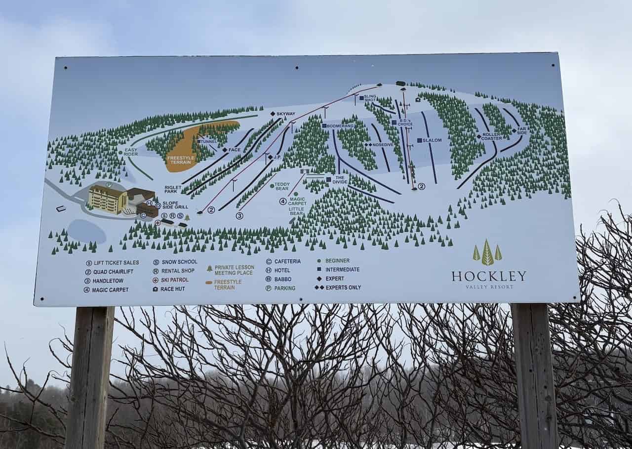 Hockley-Valley-Map - This map shows that Hockley Valley Ski Resort in Mono, Ontario, Canada. offers 15 scenic runs for all levels including an upper and lower freestyle terrain park.