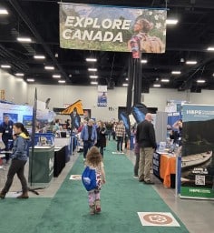 Explore Canada Little Seeker