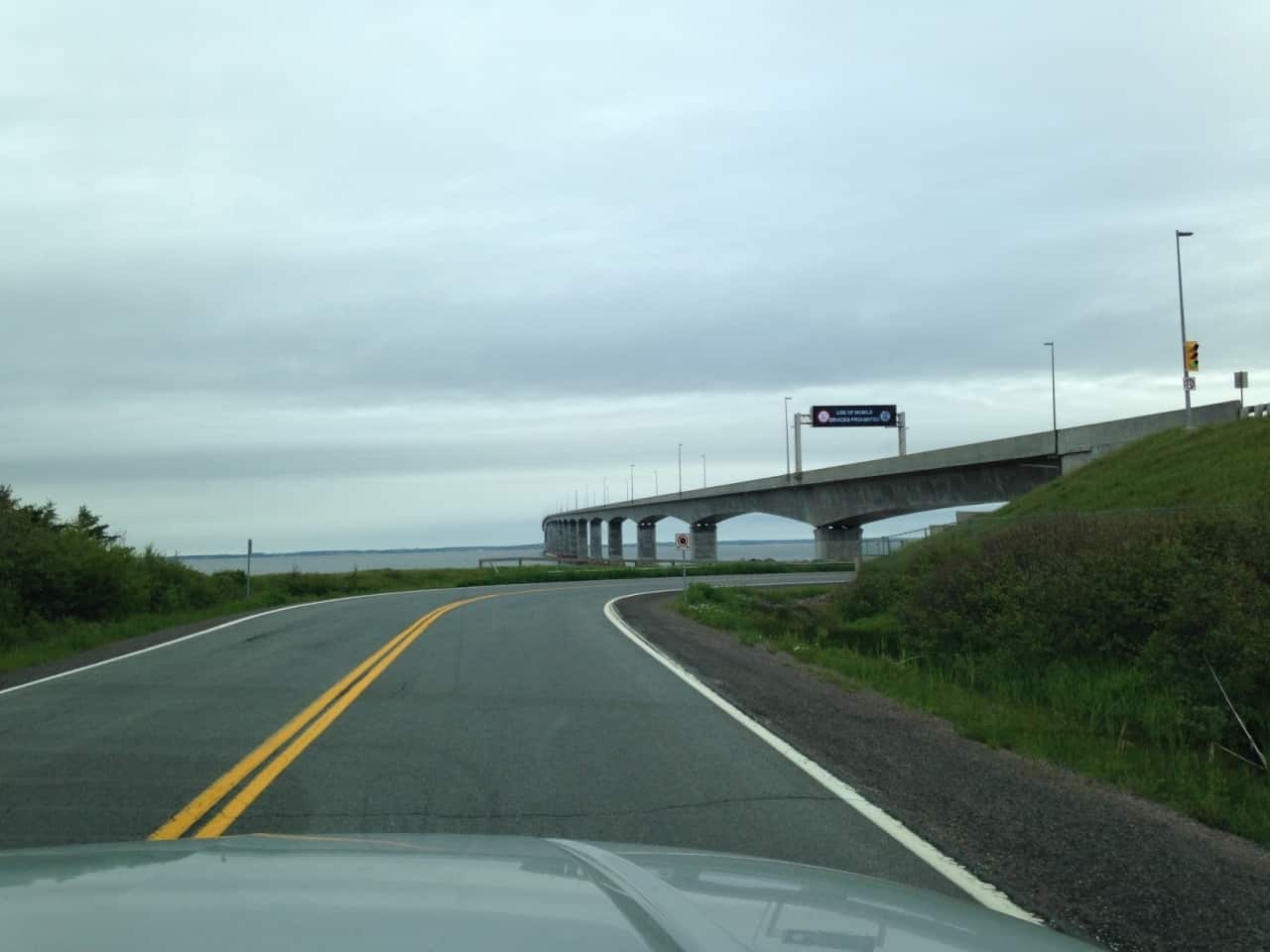 9a166ff4ff431ec45ac3cc6c.jpg - Confederation bridge on the New Brunswick side - Across Canada in search of #BIGselfies trip 2014
